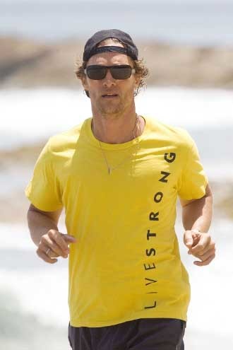 Los famosos se apuntan a las camisetas "LiveStrong" de Armstrong