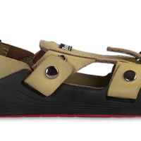 Proyecto solidario: las sandalias que "crecen" cinco tallas en cinco años