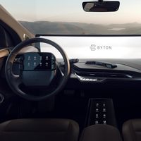 Byton M-Byte: el SUV eléctrico cuya pantalla curva de 48 pulgadas eclipsa la tablet del volante