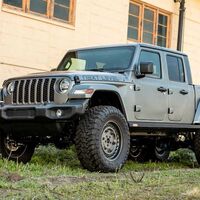 Jeep Gladiator 6x6 por Next Level, una modificación más que se sube a la tendencia de las seis llantas