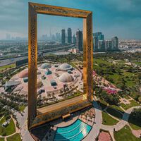 Dubái ha tenido una idea con su oro para disparar el turismo: que un simple paseo por la calle sea lo más parecido a ser multimillonario