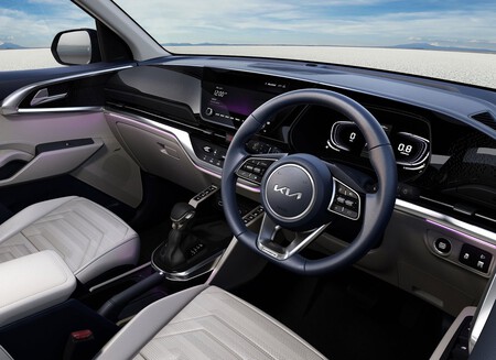 Kia Carens 2023