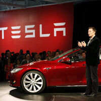 "Elon Musk no es un ejecutivo típico y Tesla no es una empresa típica": la excusa de los accionistas para pagarle un sueldo de 56.000 millones de dólares y que no se vaya