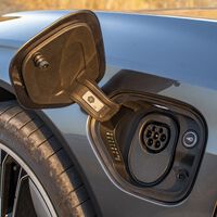 Las ayudas del Plan Moves han volado, pero te puedes ahorrar hasta 1.000 euros por comprar un coche eléctrico con este sistema