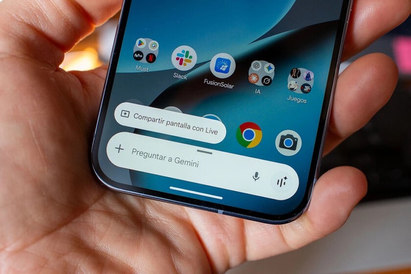 Gemini desata la multitarea y no solo en plegables: el truco para dividir pantalla y usar la IA llega a más móviles