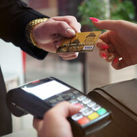 WhatsApp y Bizum, la combinación ganadora para muchos comercios ante el nuevo confinamiento