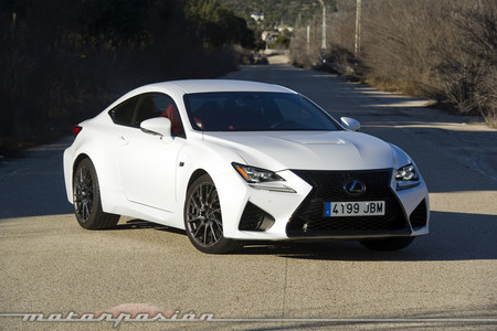 Lexus RC F 1 1000