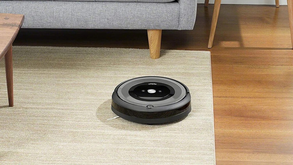 Enorme rebaja hoy para esta Roomba en Amazon. Hace que te olvides de barrer en casa y es compatible con Alexa y Google