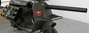 La Vespa más surrealista que vas a ver. Saltaba en paracaídas, salvó a Piaggio de la ruina y, sí, tiene un bazoka 