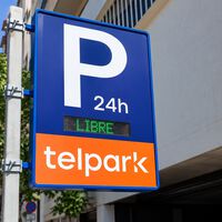 Telpark está convirtiendo el móvil en una especie de mando para el coche: aparcar, pagar y recargar desde la misma pantalla