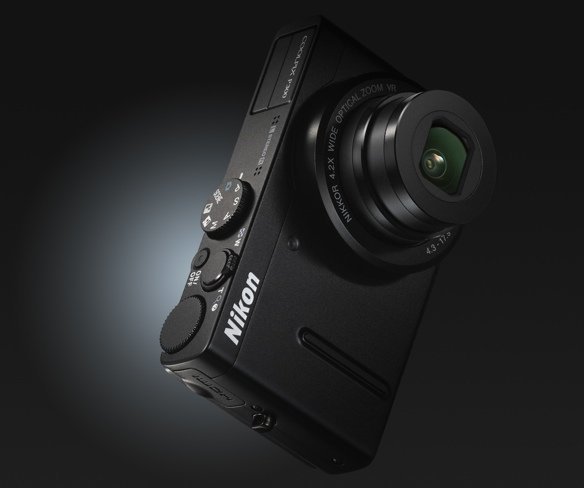 Nikon Coolpix P300, una compacta para llevar todo el tiempo con