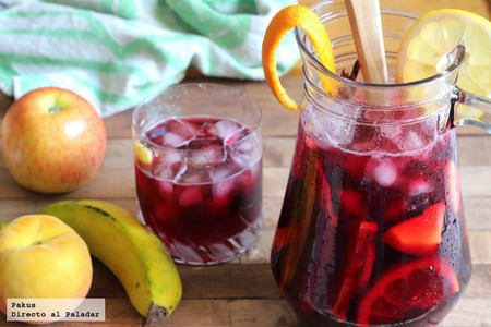 Siete bebidas refrescantes para el verano y siete utensilios para prepararlas y servirlas adecuadamente