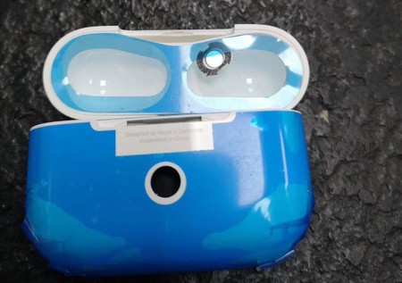 Aparecen nuevas fotos en buena calidad del supuesto estuche de carga de los "AirPods Pro"