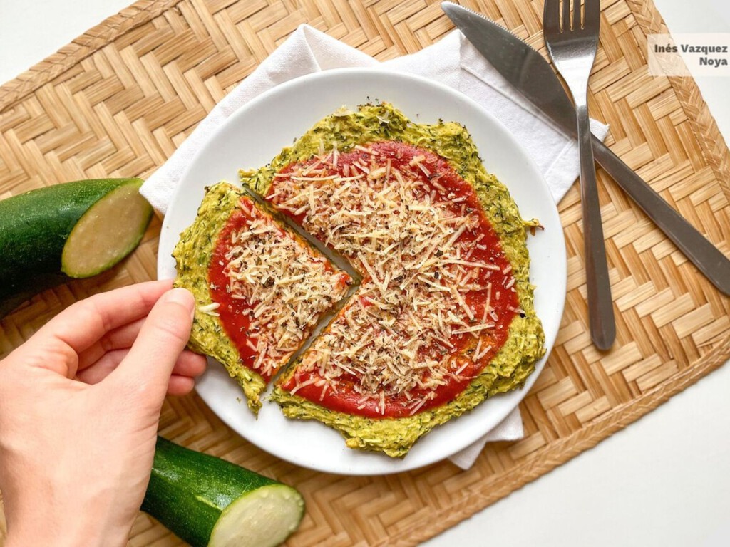 Es la pizza ideal para los impacientes: cómo el calabacín salvó mi cena y sin usar harina de trigo 