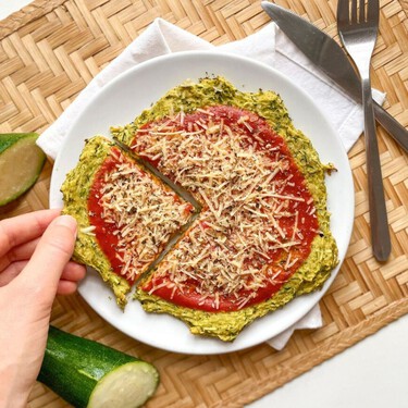 Es la pizza ideal para los impacientes: cómo el calabacín salvó mi cena y sin usar harina de trigo 
