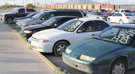 La industria automotriz amenzada por ley para regularizar "autos chocolate" temen desplome en ventas