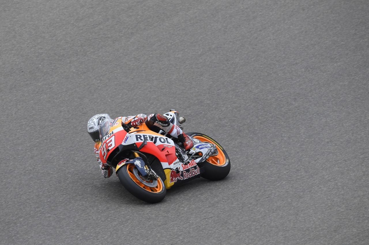 Brad Binder, Marc Márquez y Franco Morbidelli al mando en los libres de Malasia 