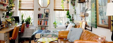 El truco casero para dejar el suelo de madera como nuevo: solo necesitas esta mezcla en el cubo de la fregona