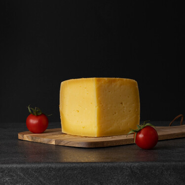 Aldi vende un queso suizo súper aromático y rico perfecto para un picoteo gourmet en casa