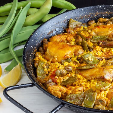 Acabo de descubrir que el truco de mi abuela para calcular la cantidad de arroz de la paella es una vieja costumbre valenciana