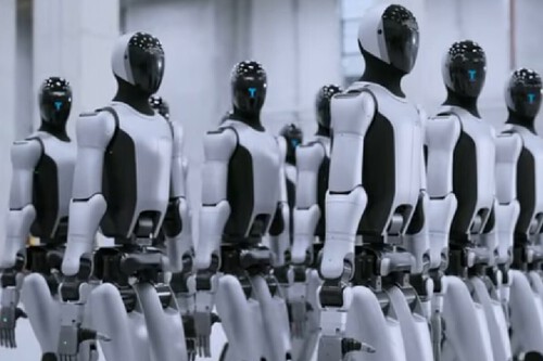 Robôs humanoides marchando. Créditos: Youtube
