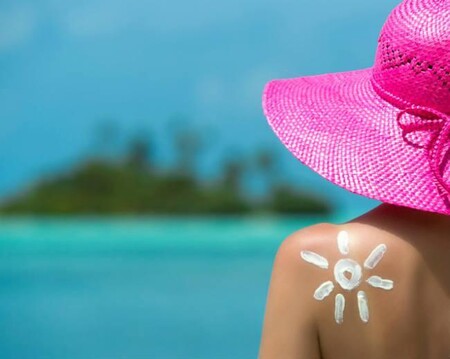 Qué es la alergia al sol: síntomas, causas, prevención y cómo podemos protegernos en verano