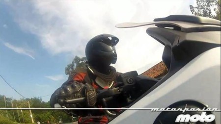 Motorpasión a dos ruedas: prueba de la Yamaha T-MAX 530, Tourist Trophy y las noticias de Joan Lascorz
