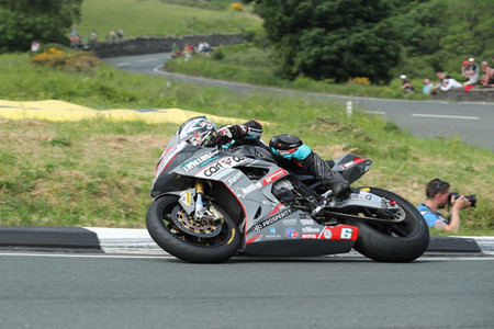 Michael Dunlop Superstock Race Tt Isla De Man 2018