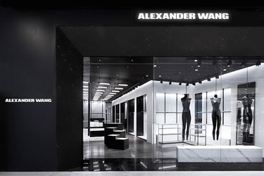 Alexander Wang lo peta con su nueva boutique de Bangkok