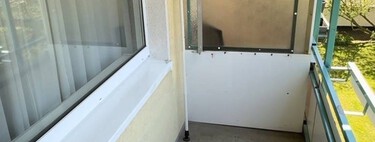 Era un balcón viejuno y sin vida hasta que esta reforma sin obras ha conseguido que lo utilice a diario
