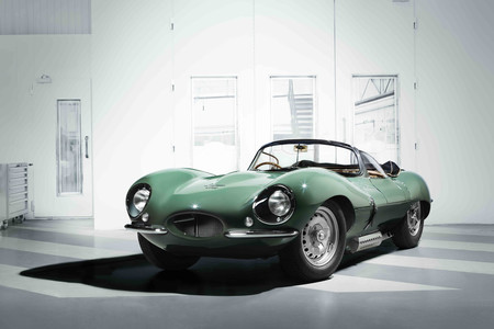 Este Jaguar XKSS fabricado en 2016 podríamos decir que resurge de entre las llamas