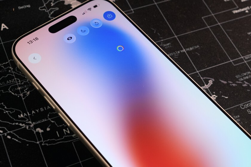 Me cansé de buscar fondos de pantalla, así que he pasado a crearlos yo mismo. Esta app es gratis y consigue que parezcan diseñados por Apple