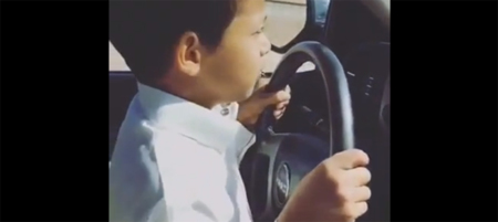 Si no has visto al niño que conduce a 200 km/h, ya estás tardando