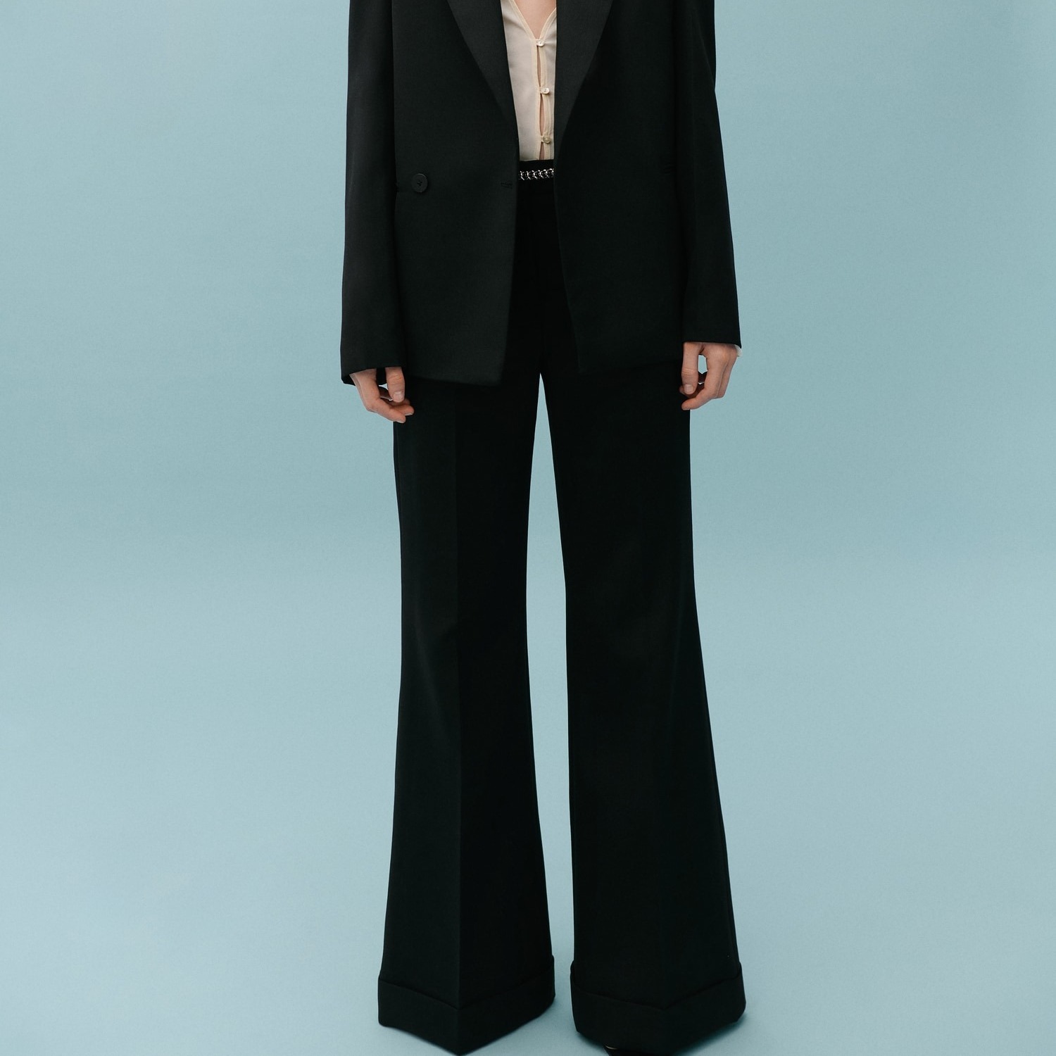 Pantalón traje mezcla lana

Victoria Beckham x Mango