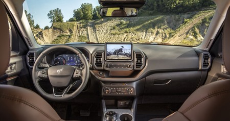 Ford Bronco Sport 2021 011