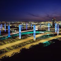 Ya puedes embarcar con marihuana si sales del Aeropuerto Internacional de Los Ángeles 