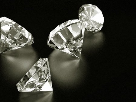 Si pones un diamante al sol perderá átomos de carbono