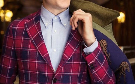 Sí, a Gant Rugger se le ha ido la mano con los estampados en su pre-colección Primavera 2014...