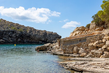 Aitana Vacaciones Verano Espana Ibiza Destino Viajes Escapadas Septiembre Playa Buen Tiempo Comida