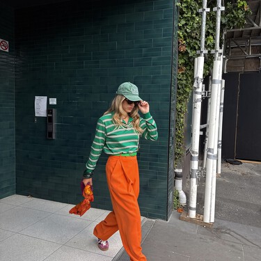 El nuevo bolso de Parfois es color melocotón, parece de lujo y se convierte en bandolera 