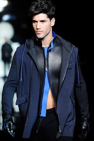 Emporio Armani, Otoño-Invierno 2010/2011 en la Semana de la Moda de Milán