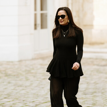 Zara arrasa con el pantalón más elegante y barato: en tres colores por menos de 10 euros 