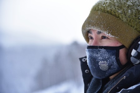 Mascarillas para evitar la contaminación o la gripe, ¿realmente sirven de algo?