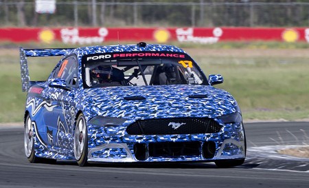 Ford Mustang Supercar