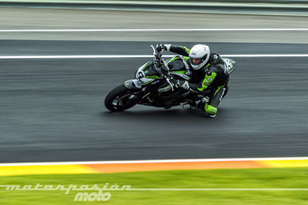 12.750 euros, eso vale una temporada completa de diversión en la EUROPEAN Kawasaki Z Cup