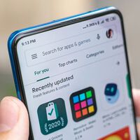 Google demuestra su fortaleza y confirma que, solo en 2023, evitó que 2,28 millones de apps fraudulentas llegasen a Play Store 