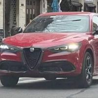 ¡Filtrado! Alfa Romeo Stelvio 2023 ya circula sin camuflaje y sin miedo a ser visto