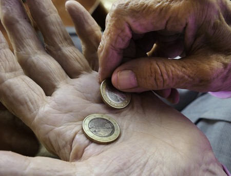 En España los que más impuestos pagan son los ricos pero los que más reciben no son los más pobres