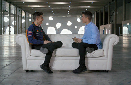 Marc Márquez se entrevista a sí mismo para sacar su faceta más personal