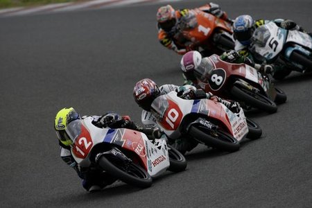 Primera victoria de la Honda NSF250R en Sugo 2011